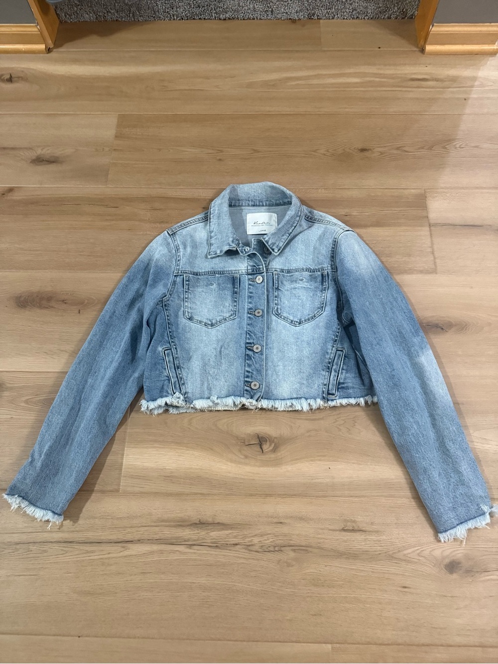 KanCan Light Blue Cropped Denim Jacket with Frayed Hem